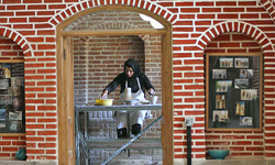 سفال تبریز ظرفیت بالایی برای ترکیب هنر سنتی و مدرن دارد